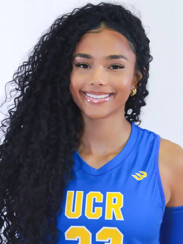 Sophia Ewalefo