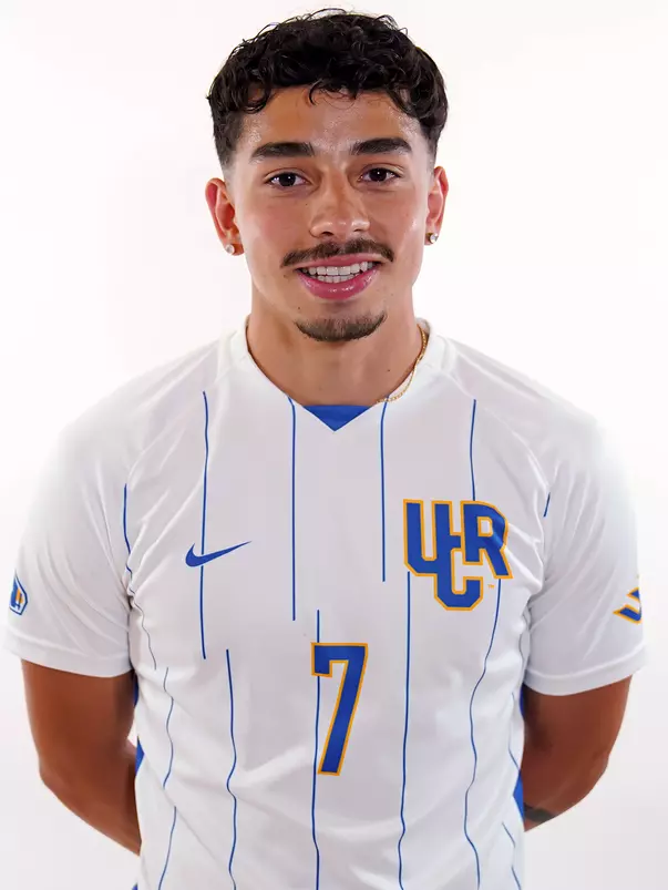 Edward Castro 2025