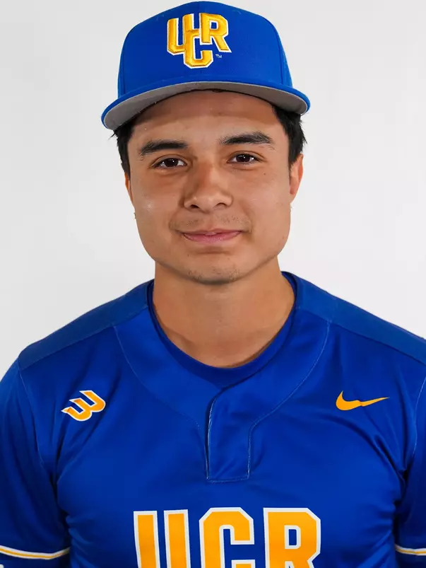 Evan Chavez