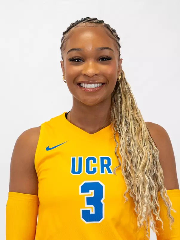 2026 Women's Volleyball Headshots