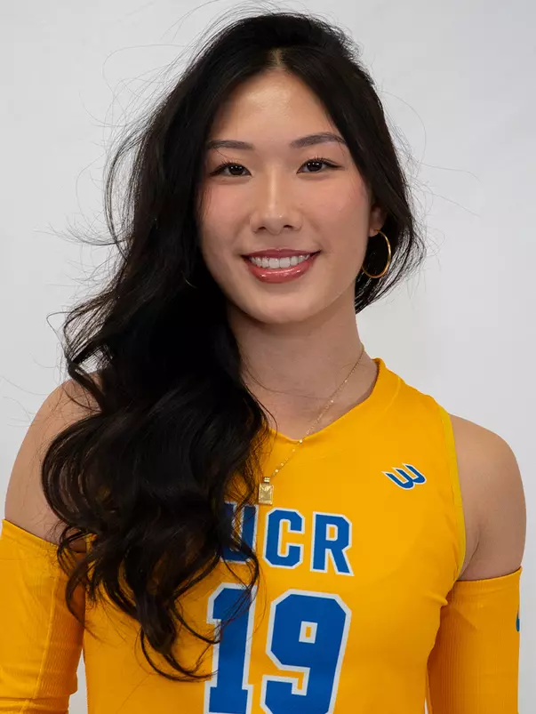 2026 Women's Volleyball Headshots