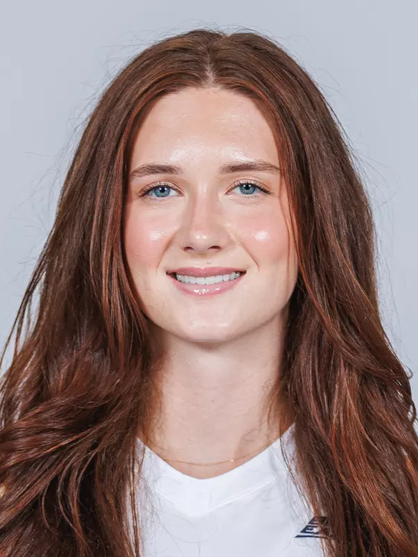 Ella Holmstrom 2024 Headshot