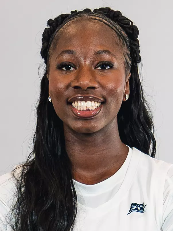 Amina Traore headshot