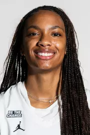 kam herring headshot