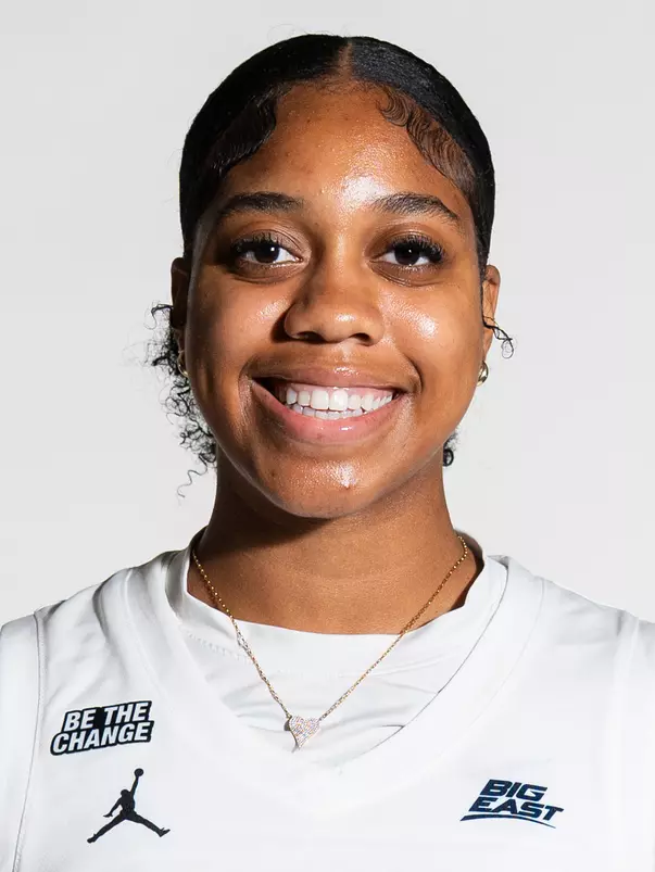 mackenzie givens headshot