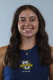 Lizzie Stuckslager Headshot