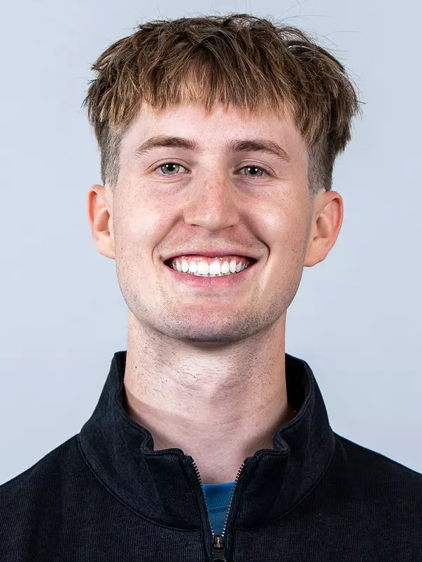 Davis Stelzer