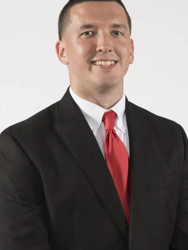 Thomas Carr headshot