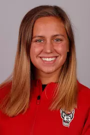 SWIM Makayla Sargent