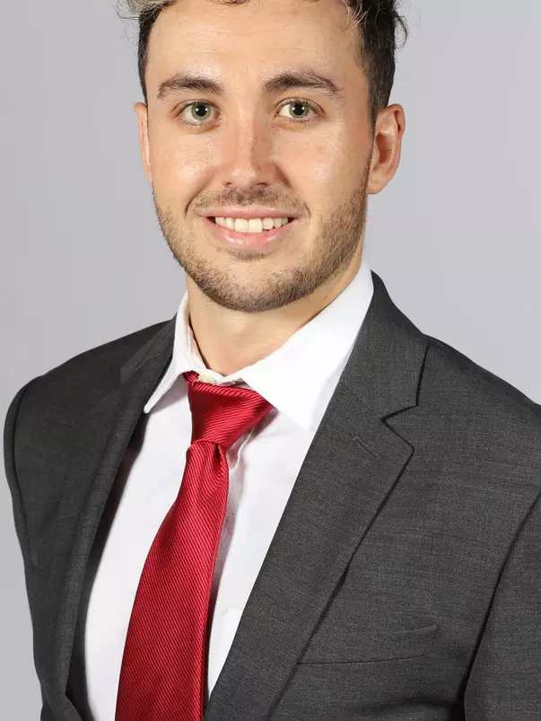 Roland DesLauriers headshot