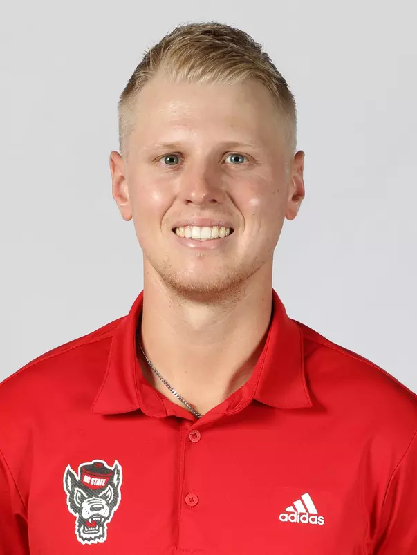 21-22 Easton Paxton headshot