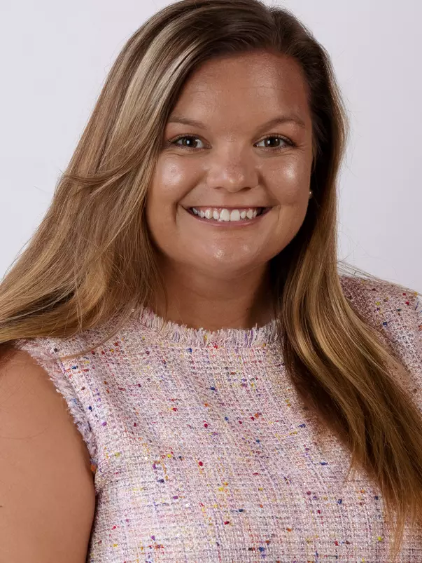 Hunter Mundy Headshot 22