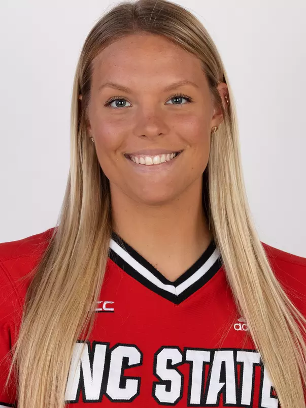 Libby Whittaker Headshot 22