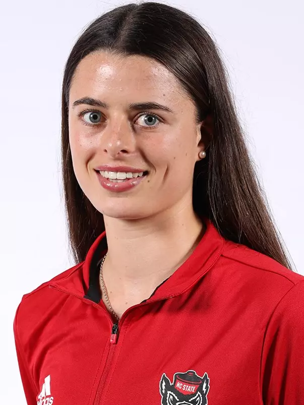 Hannah Gapes Headshot