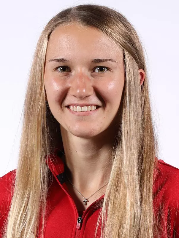 Kelsey Chmiel Headshot