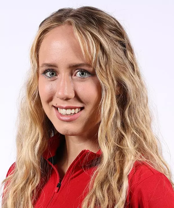 Savannah Shaw Headshot