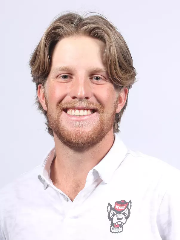 Carter Graf Headshot 22-23