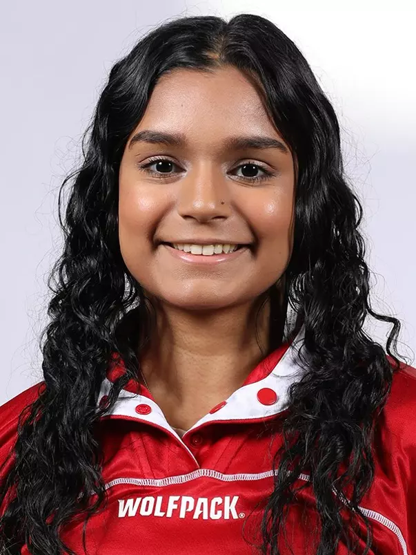 Shruthi Anand Headshot