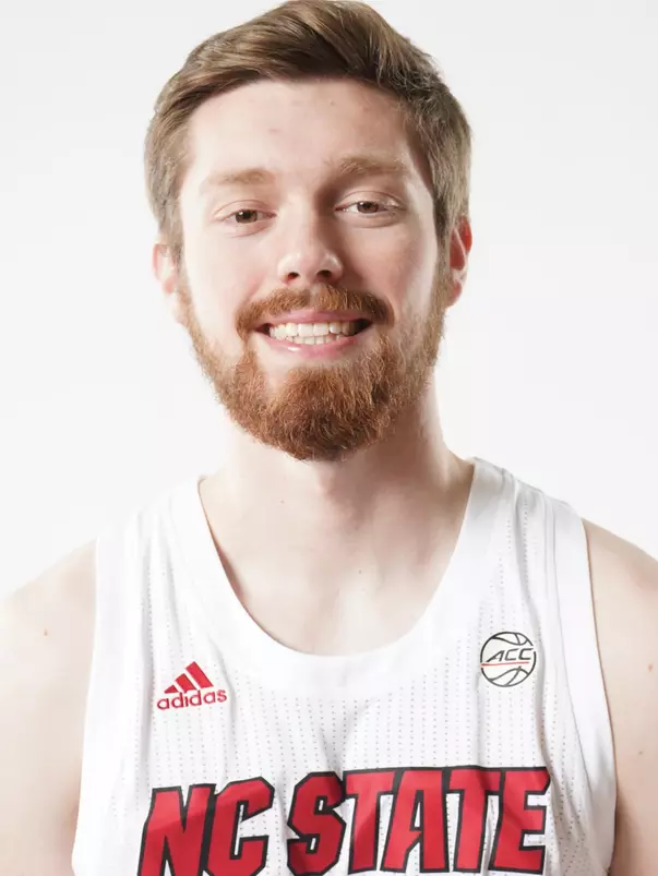 Alex Nunnally headshot 22-23