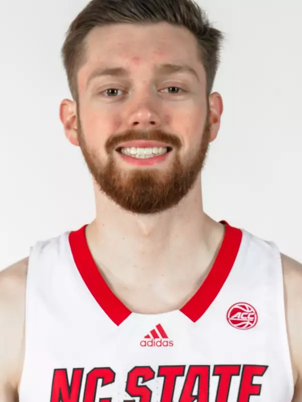 Alex Nunnally headshot 2324