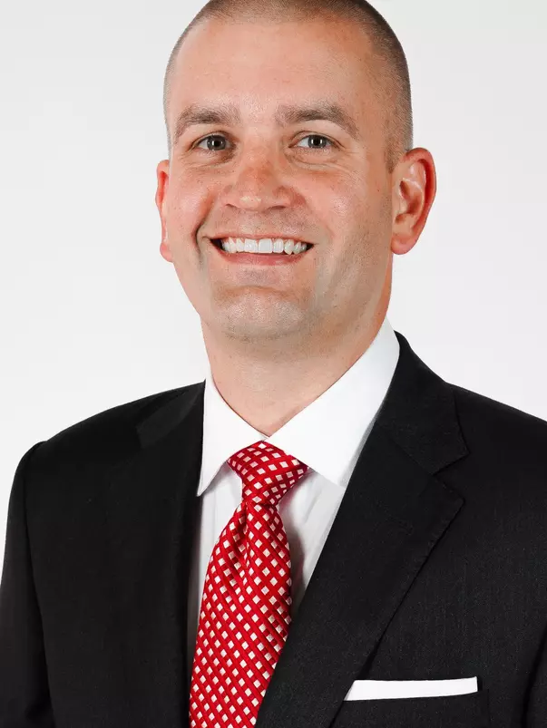 Joel Justus headshot 23-24