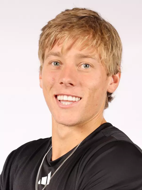 FONS_VAN_SAMBEEK_HEADSHOT_2024