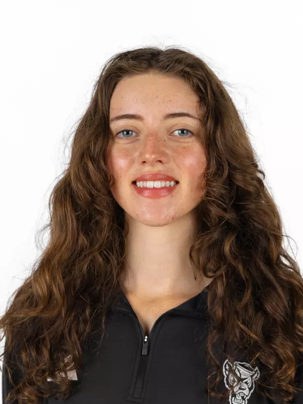 Adelyn Alvis 2026 Track Headshot