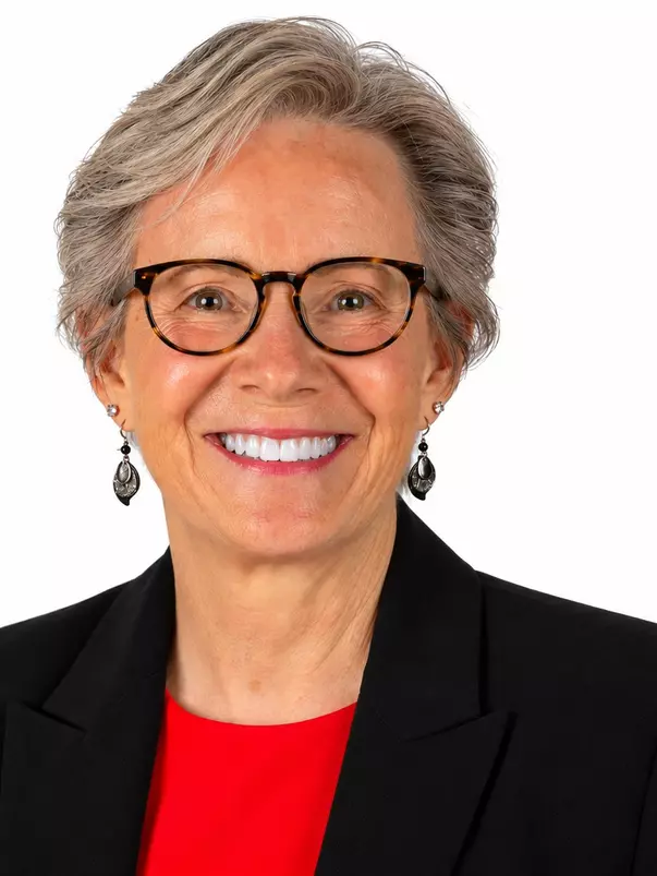 Carrie Doyle Headshot