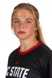 Daisy Duda Headshot
