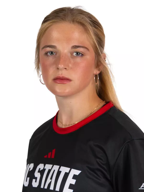Daisy Duda Headshot