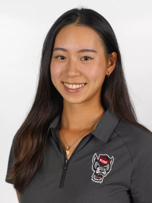 Bonnie Lo headshot for 2026-27 women's golf season