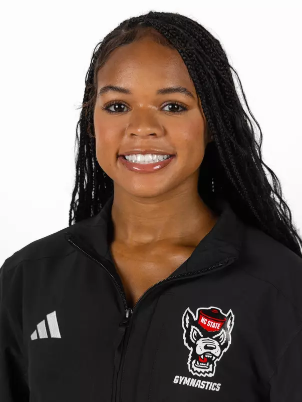 Christina Shelton Headshot