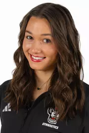 Elizabeth Strohecker Headshot