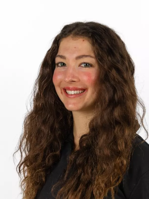 Madison Moraja 2026 Track Headshot