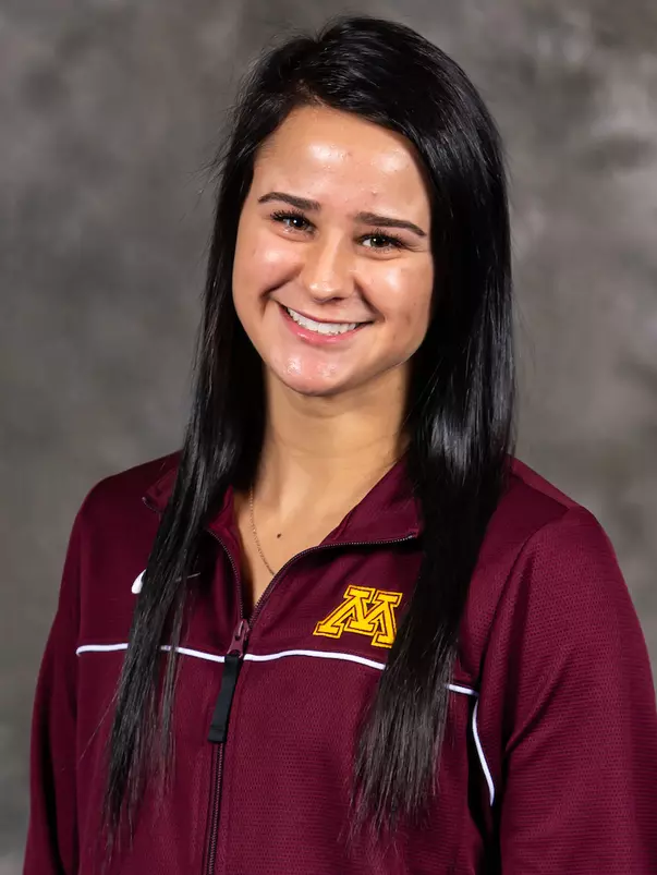 Maddie Quarles Headshot