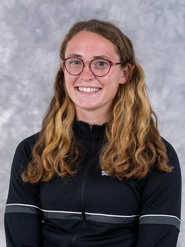 Skieweraski Headshot