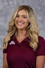Emma Carpenter Headshot