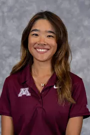 Hailey Loh Headshot