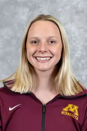 Hannah Headshot