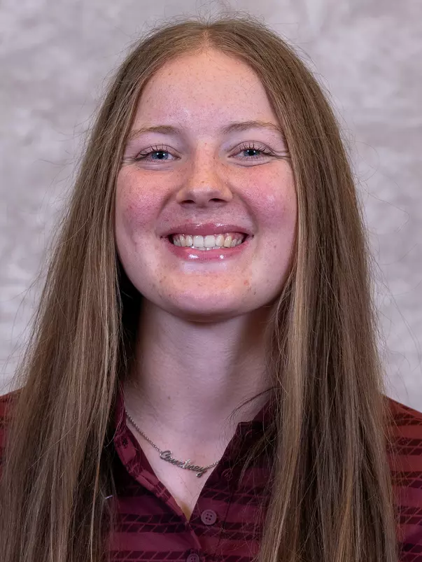 Hislop_Courtney_headshot_2627