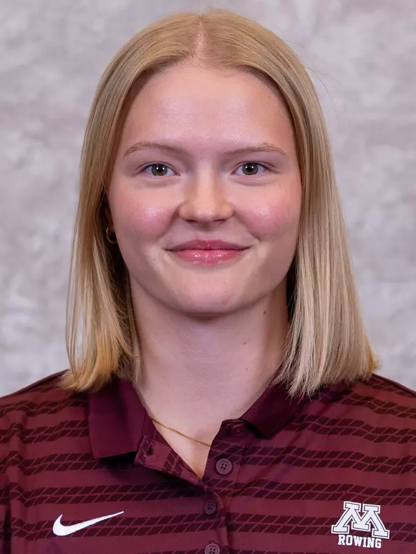 Klassen_Kimberly_headshot_2627