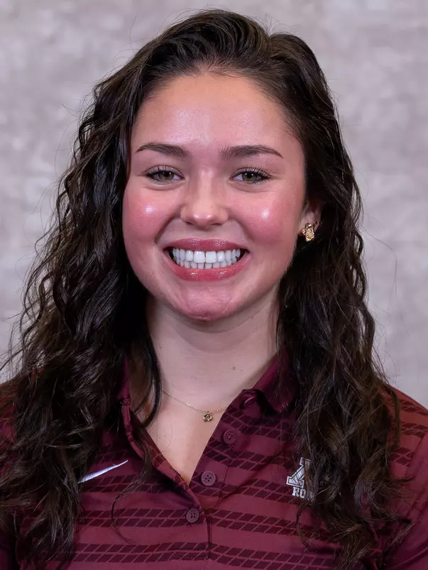 Ohlemacher_Ashley_headshot_2627