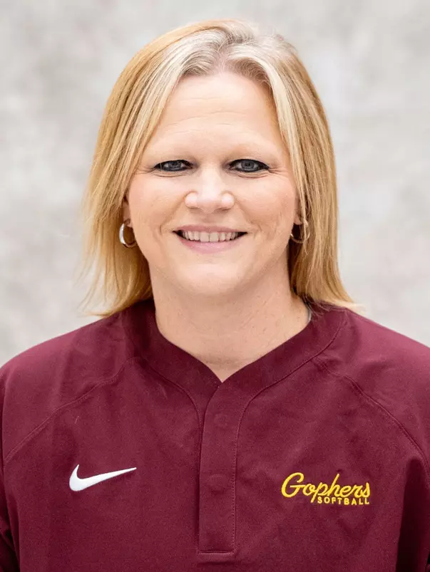 Kelsey Thompson Headshot