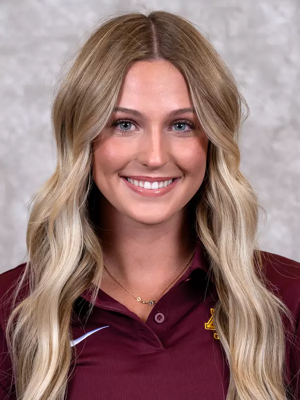 Dusenbery_Regan_2627_Headshot
