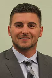 Dano Graves