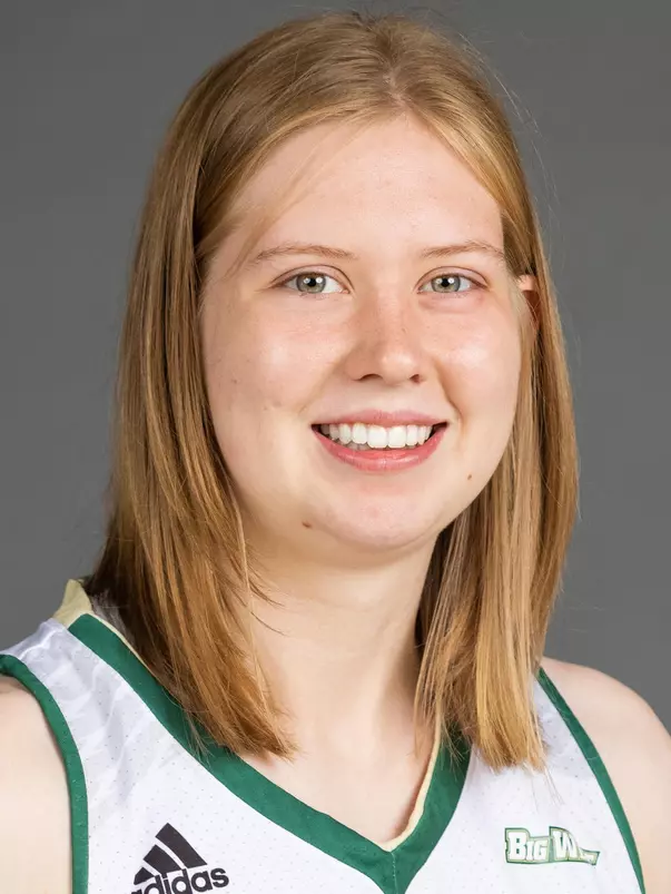 Faith Bergstrom headshot 2021-22