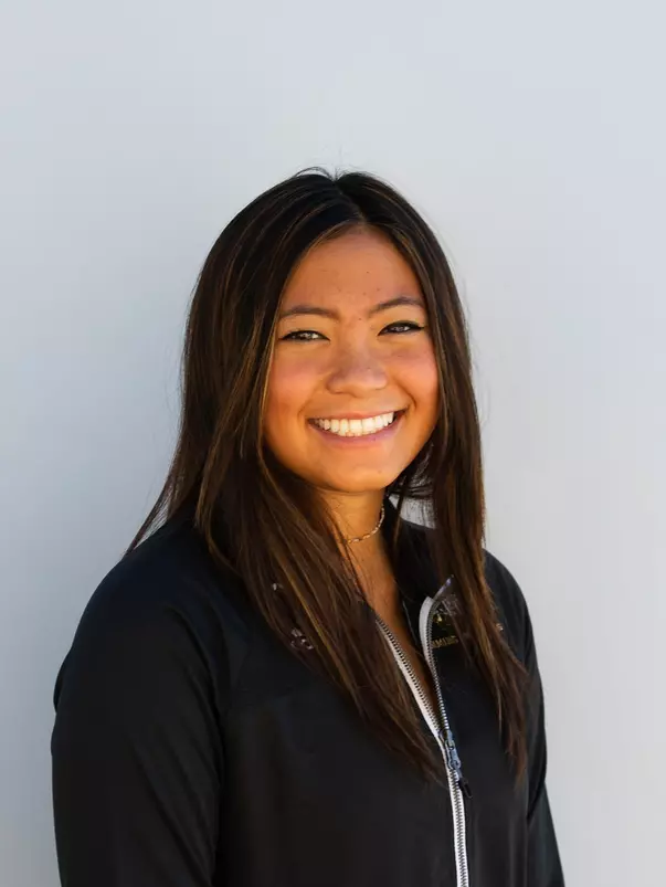 Junie Leih Carlos headshot 2020-21