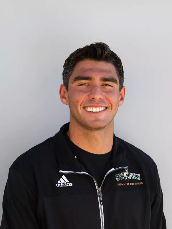 Daniel Macavei headshot 2020-21