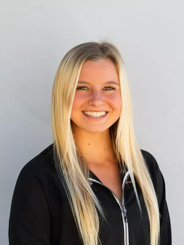 Joelle Weltner headshot 2020-21