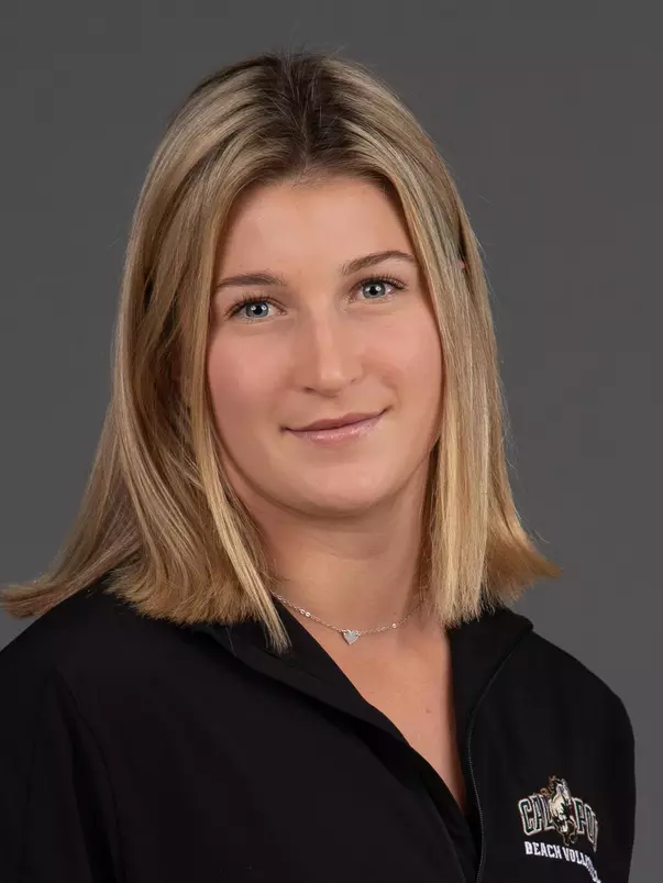 Josie Ulrich 2021 Headshot